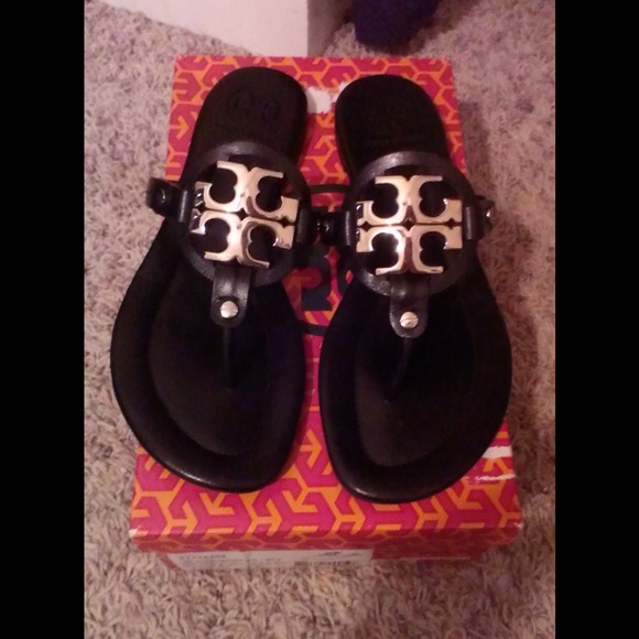 **SOLD*** Tory Burch Miller 2 8.5