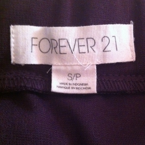 ❌SOLD❌Purple bodycon skirt - Picture 3 of 3