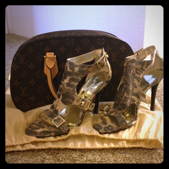 SEXY! Guess by Marciano Heels!