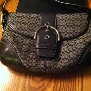 Excellent condition COACH Signature bag