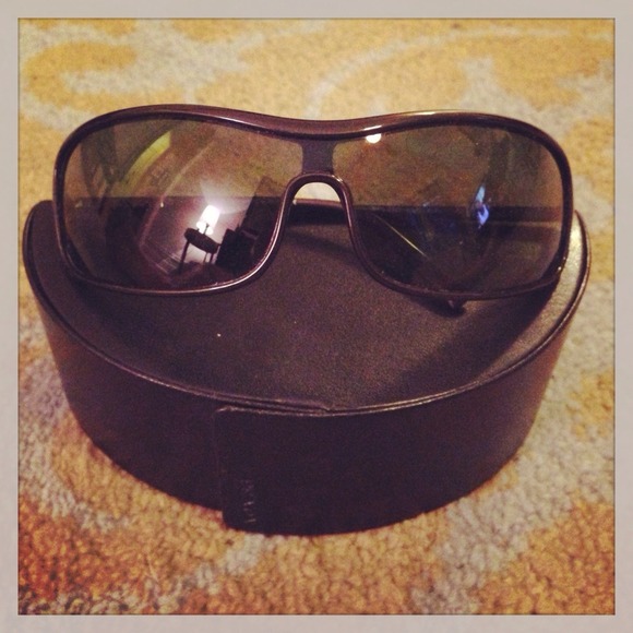 💥Reserved💥 Black Prada sunglasses