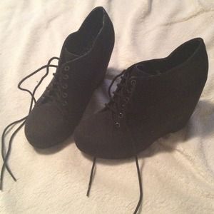 Black Poppy lace up wedge