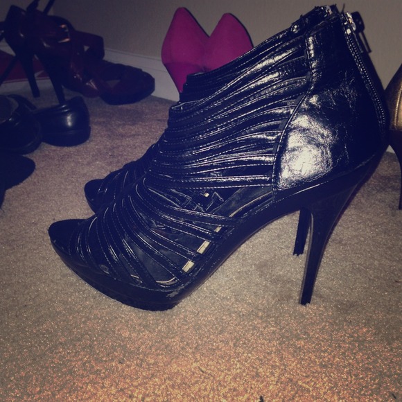Cute black heels