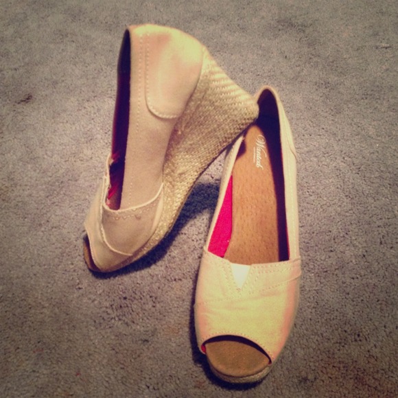 Tom like 3" heel (: worn once ☺😍💥🔥