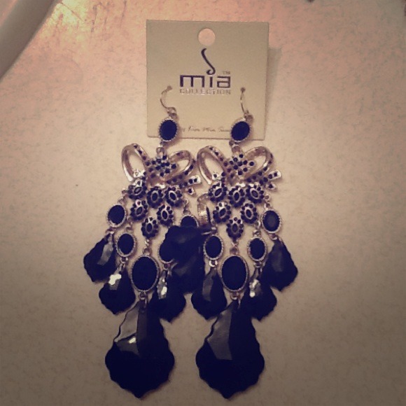 🚫TRADED Earrings