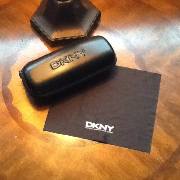 ⭐Clearance⭐ Authentic DKNY Sunglass Case