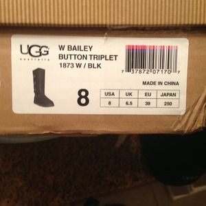SOLD - Bailey Button Ugg in original box - SOLD-