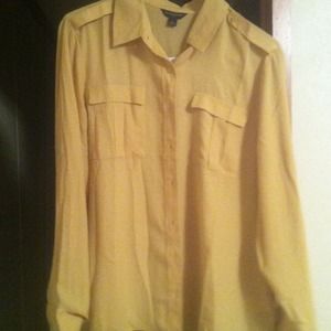 **TRADED**Bought off here. Doesn't fit me right 😥