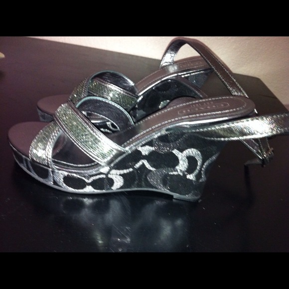 Coach Wedge shoes - Picture 3 of 4