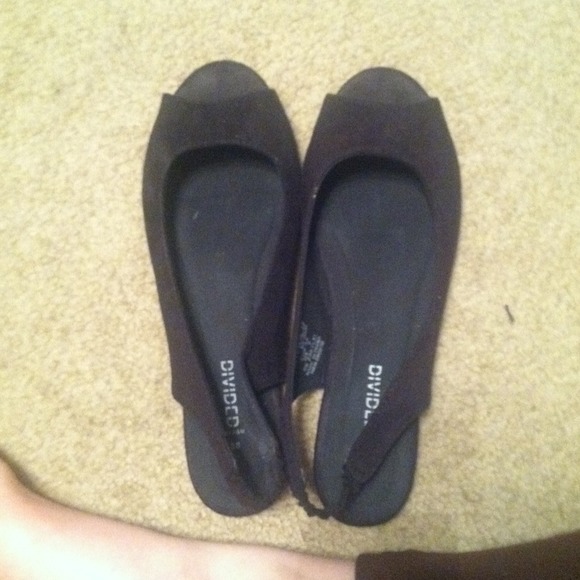 Black peep toe flats
