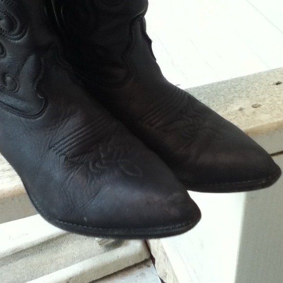 SOLD IN BUNDLE Zodiac black leather cowboy boots - Picture 2 of 4