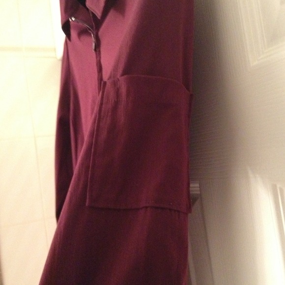 Deep wine Express top. - Picture 2 of 3