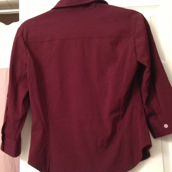Deep wine Express top. - Picture 3 of 3