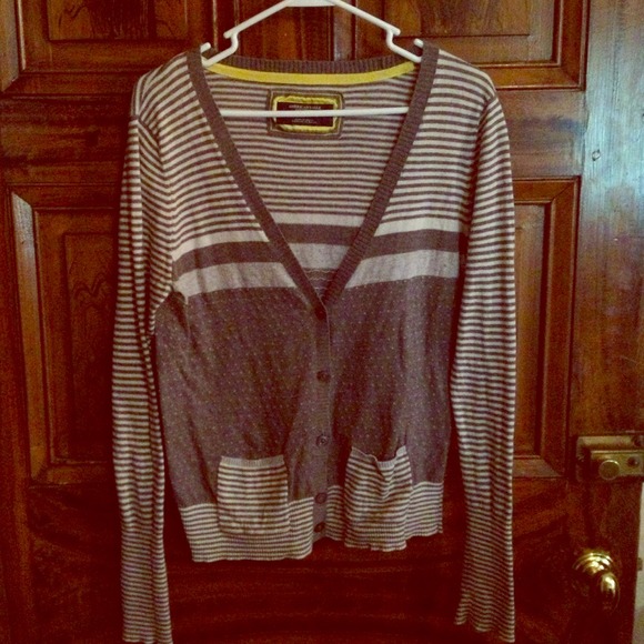 Striped cardigan☺