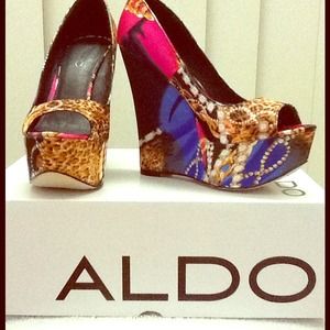 High heel shoe