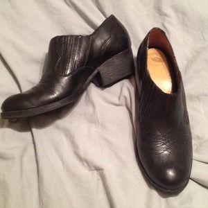 Ankle boots