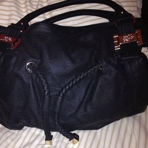 REDUCED Black leather shoulder bag