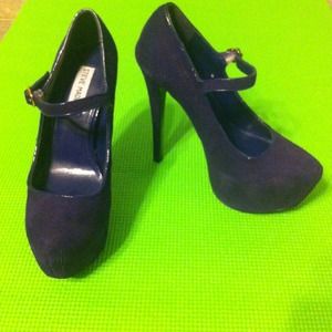 Steve Madden 7.5 purple HIGH  6" heel 2"platform.