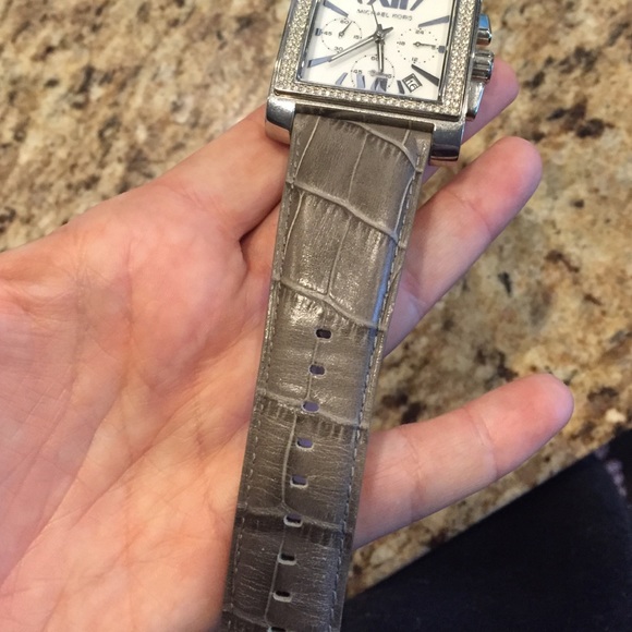 Michael kors watch main image 4