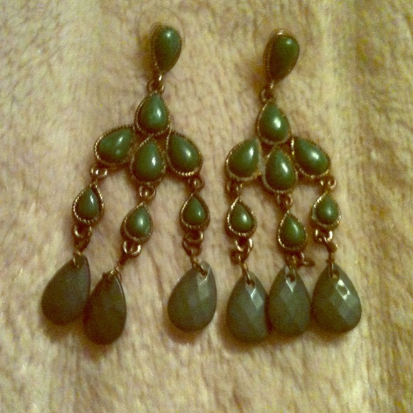 kate spade Jewelry - SOLDKelly Green chandelier earrings. Stunning