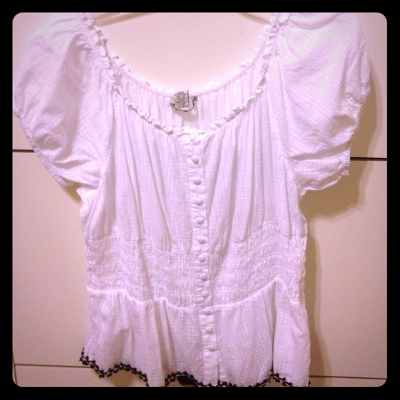 BUNDLED Size 1X White Shirt