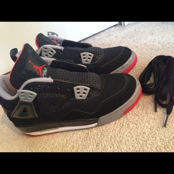 Jordans bred 4s