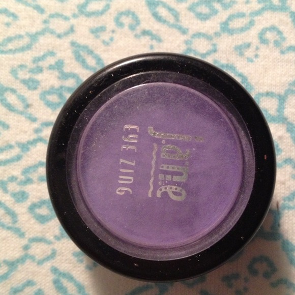 Eyeshadow