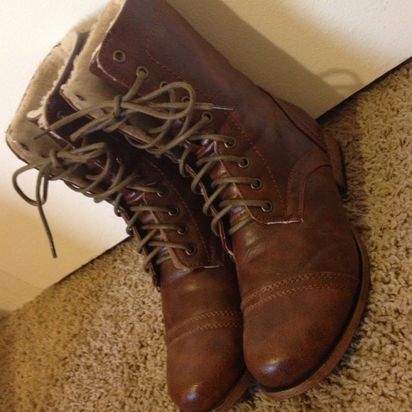 *SOLD* Brown Combat Boots