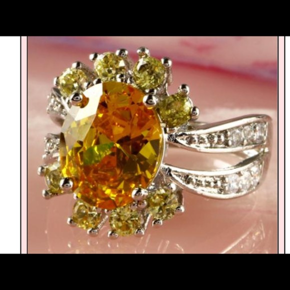 Ring - Picture 2 of 3