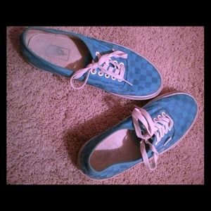 WHO WANTS EM!?✨$14✨ checkered VANS.