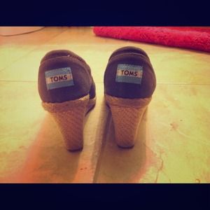 Cute TOM wedges !- sold !