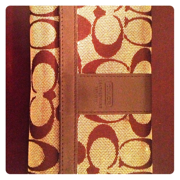 Coach Wallet - Picture 1 of 3