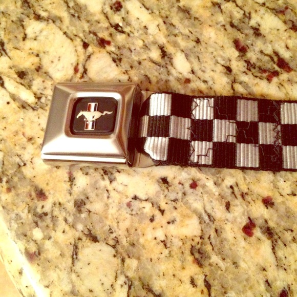 Cute mustang seat belt belt(: