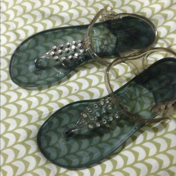 BCBGMAXAZRIA JELLY SANDALS
