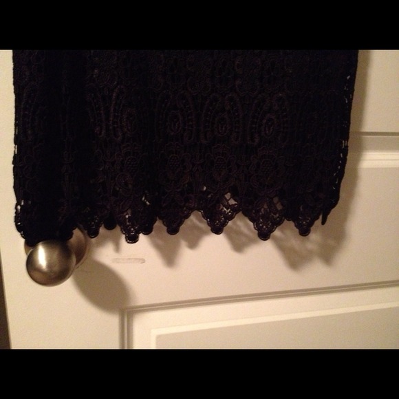 Black I-N-C satin and lace dress size Med petite - Picture 3 of 4