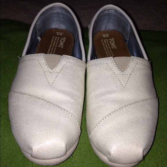 Off White Glittery Toms Size 8