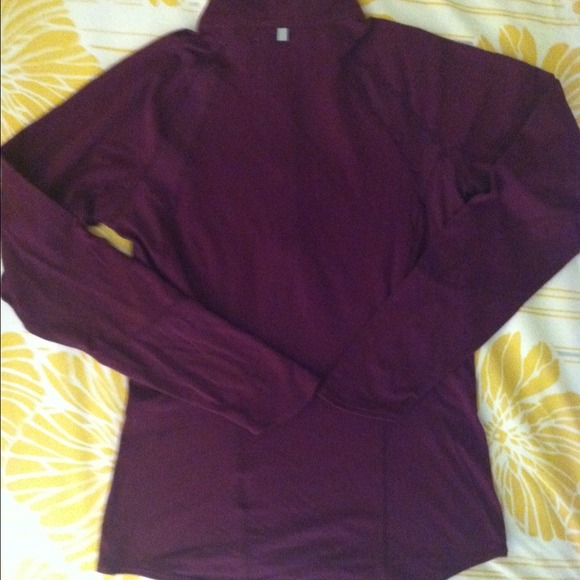 X Bundled X Nike Dry Fit Zip Up Pullover - Picture 4 of 4