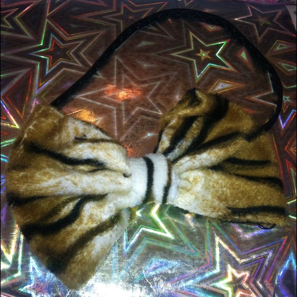 Animal print headband