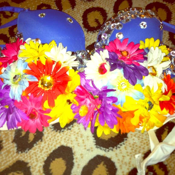 Daisy push-up rave bra