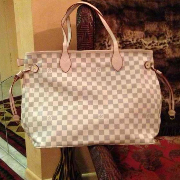 Big LV !!!! Reduced🎀🎀🎀🎀👜👜👜