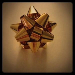 Kate Spade holiday ribbon gold ring