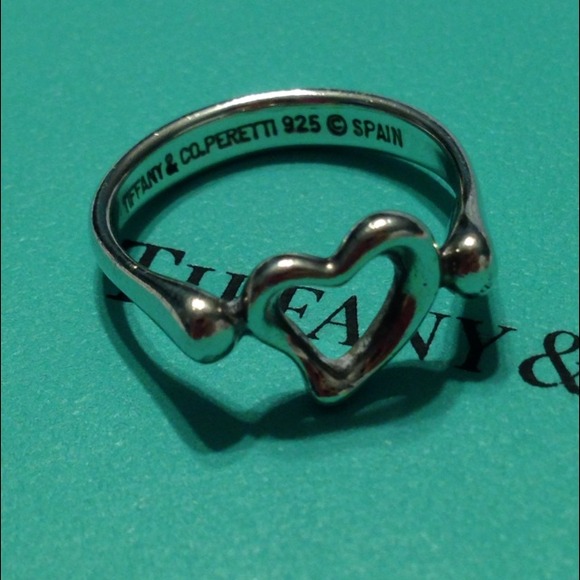 Authentic Tiffany heart ring - Picture 3 of 3