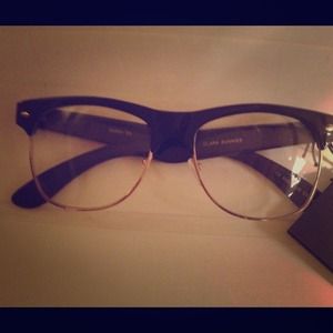 💢SOLD💢Vintage style glasses