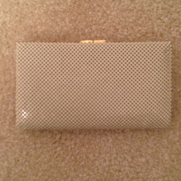 NEW PICS! Vintage Clutch