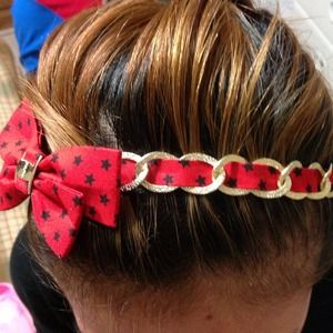 Fashionable red stretchy headband