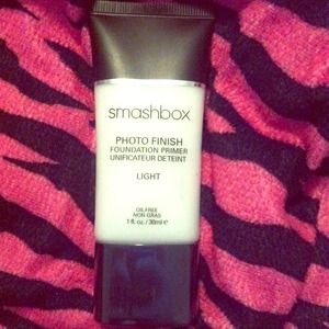 REDUCED Smashbox Photo Finish Foundation Primer!