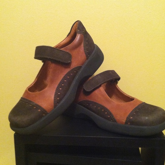 Girls European UMI Maryjanes (5-6yr old)