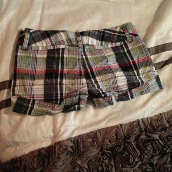 Plaid shorts - Picture 2 of 3