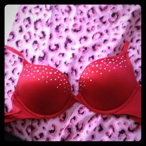 🚫SOLD IN BUNDLE🚫Red jeweled push up bra