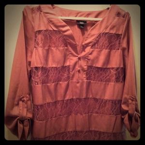 Mauve, longline shirt with lace detail